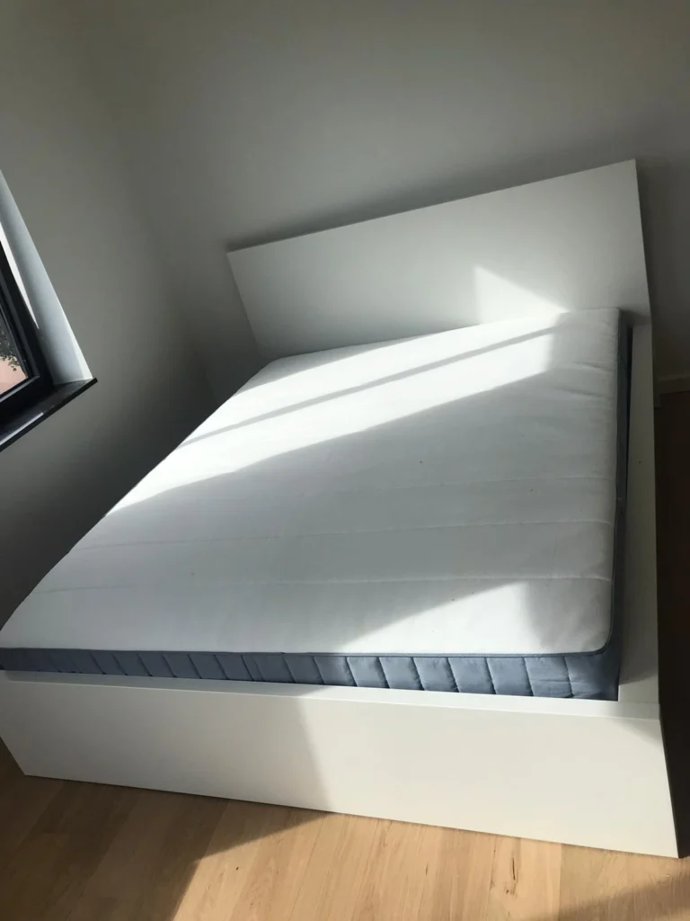IKEA Malm bed laten monteren in Zaandam – bedmontage door Paxmonteur. bed en bedbank montage door PaxMonteur.nl